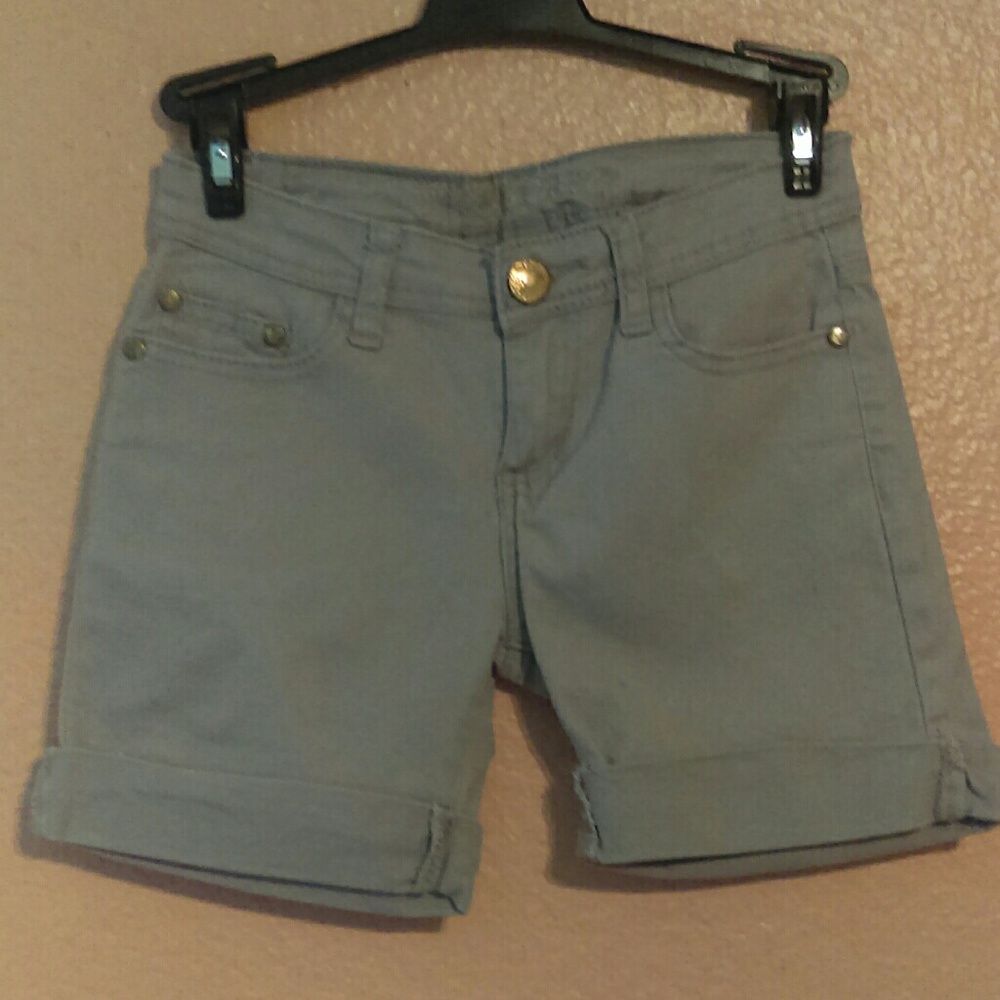 Newberry tan shorts